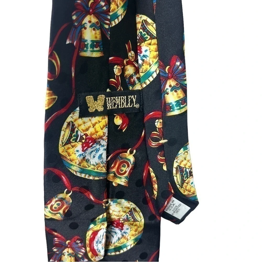 Wembley Silk Ornament Santa Christmas Tie